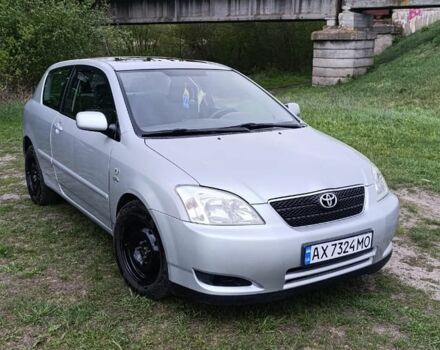 Сірий Тойота Королла, об'ємом двигуна 2 л та пробігом 324 тис. км за 5200 $, фото 1 на Automoto.ua