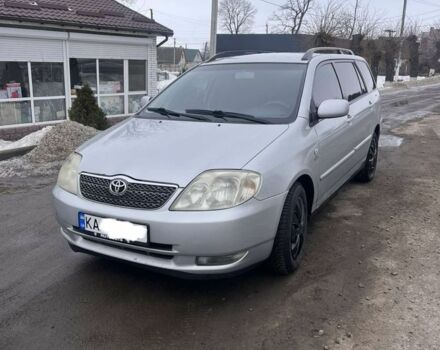 Серый Тойота Королла, объемом двигателя 2 л и пробегом 320 тыс. км за 1950 $, фото 1 на Automoto.ua