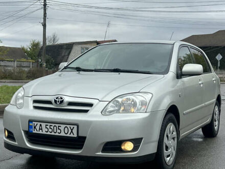 Тойота Королла 2004 в Броварах на Automoto.ua Серый Тойота Королла, объемом двигателя 1.59 л и пробегом 271 тыс. км за 4500 $, фото 1 на Automoto.ua