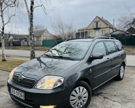 Серый Тойота Королла, объемом двигателя 2 л и пробегом 245 тыс. км за 2200 $, фото 1 на Automoto.ua