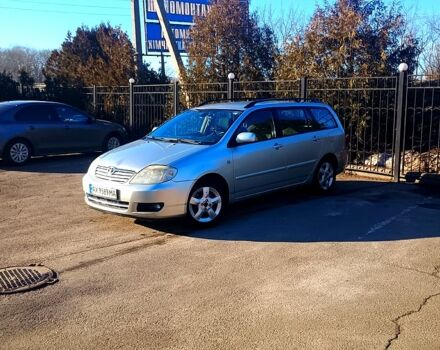 Серый Тойота Королла, объемом двигателя 2 л и пробегом 195 тыс. км за 5000 $, фото 1 на Automoto.ua