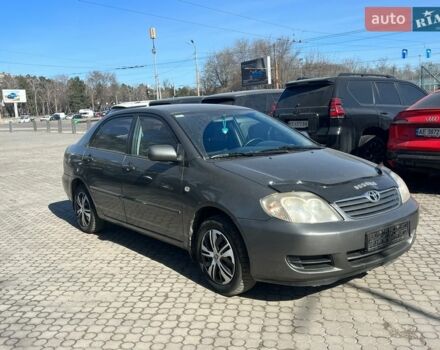 Серый Тойота Королла, объемом двигателя 1.6 л и пробегом 228 тыс. км за 4950 $, фото 1 на Automoto.ua