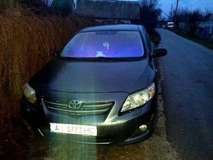 Сірий Тойота Королла, об'ємом двигуна 1.6 л та пробігом 195 тис. км за 4000 $, фото 1 на Automoto.ua