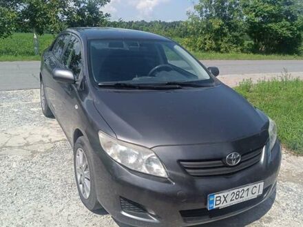 Тойота Королла 2007 у Нетешине на Automoto.ua Сірий Тойота Королла, об'ємом двигуна 1.6 л та пробігом 270 тис. км за 6500 $, фото 1 на Automoto.ua