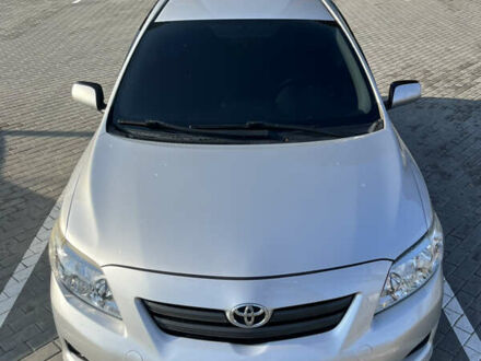 Сірий Тойота Королла, об'ємом двигуна 1.6 л та пробігом 247 тис. км за 7800 $, фото 1 на Automoto.ua