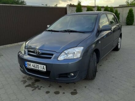 Сірий Тойота Королла, об'ємом двигуна 1.4 л та пробігом 250 тис. км за 5300 $, фото 1 на Automoto.ua