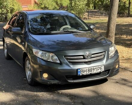 Серый Тойота Королла, объемом двигателя 1.8 л и пробегом 141 тыс. км за 7500 $, фото 1 на Automoto.ua