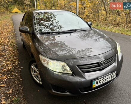 Сірий Тойота Королла, об'ємом двигуна 1.6 л та пробігом 250 тис. км за 5999 $, фото 1 на Automoto.ua