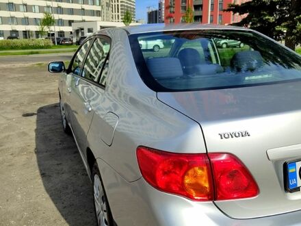 Серый Тойота Королла, объемом двигателя 1.6 л и пробегом 195 тыс. км за 6500 $, фото 1 на Automoto.ua