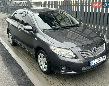 Серый Тойота Королла, объемом двигателя 1.6 л и пробегом 287 тыс. км за 5999 $, фото 1 на Automoto.ua