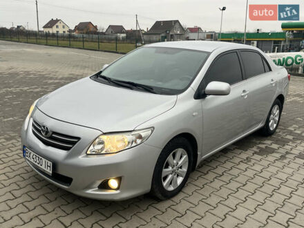 Серый Тойота Королла, объемом двигателя 1.8 л и пробегом 135 тыс. км за 7950 $, фото 1 на Automoto.ua