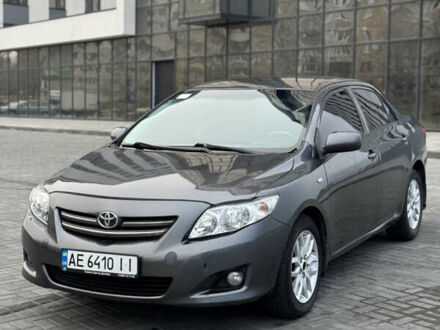 Серый Тойота Королла, объемом двигателя 1.6 л и пробегом 235 тыс. км за 4999 $, фото 1 на Automoto.ua