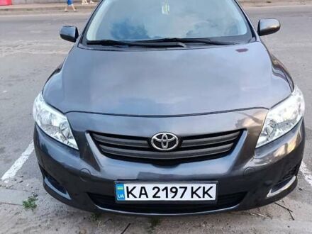 Серый Тойота Королла, объемом двигателя 1.6 л и пробегом 200 тыс. км за 7499 $, фото 1 на Automoto.ua