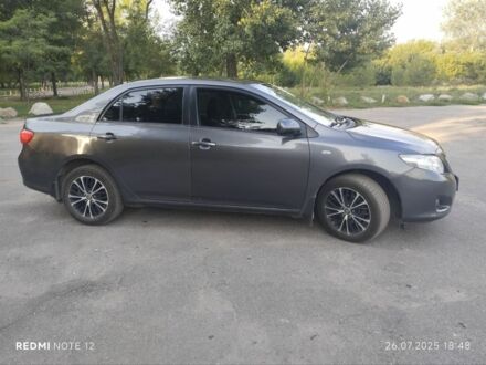 Тойота Королла 2008 в Павлограде на Automoto.ua Серый Тойота Королла, объемом двигателя 1.6 л и пробегом 300 тыс. км за 6800 $, фото 1 на Automoto.ua