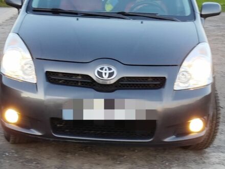 Серый Тойота Королла, объемом двигателя 0 л и пробегом 280 тыс. км за 7100 $, фото 1 на Automoto.ua