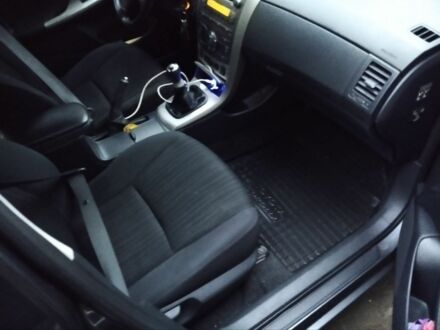 Сірий Тойота Королла, об'ємом двигуна 1.6 л та пробігом 245 тис. км за 7500 $, фото 1 на Automoto.ua