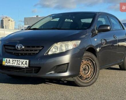 Серый Тойота Королла, объемом двигателя 1.6 л и пробегом 250 тыс. км за 7800 $, фото 1 на Automoto.ua