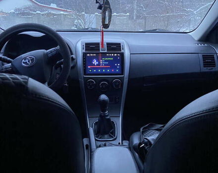 Серый Тойота Королла, объемом двигателя 1.33 л и пробегом 130 тыс. км за 9500 $, фото 1 на Automoto.ua