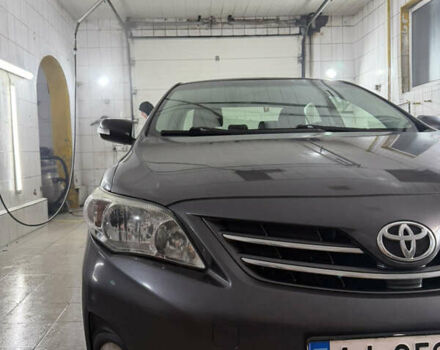 Серый Тойота Королла, объемом двигателя 1.6 л и пробегом 267 тыс. км за 10200 $, фото 1 на Automoto.ua