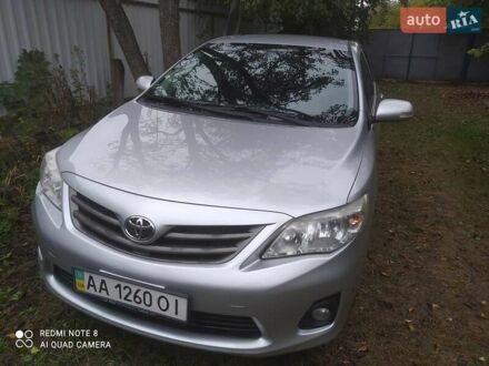Тойота Королла 2012 в Ирпене на Automoto.ua Серый Тойота Королла, объемом двигателя 1.3 л и пробегом 167 тыс. км за 7350 $, фото 1 на Automoto.ua