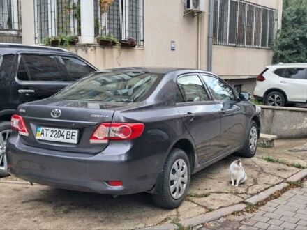 Сірий Тойота Королла, об'ємом двигуна 1.33 л та пробігом 131 тис. км за 8500 $, фото 1 на Automoto.ua