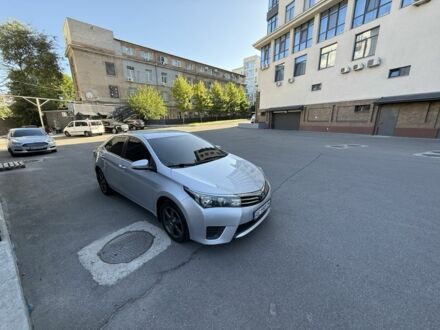 Серый Тойота Королла, объемом двигателя 1.6 л и пробегом 163 тыс. км за 10800 $, фото 1 на Automoto.ua