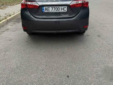 Тойота Королла 2015 в Днепре (Днепропетровске) на Automoto.ua Серый Тойота Королла, объемом двигателя 1.33 л и пробегом 143 тыс. км за 11300 $, фото 1 на Automoto.ua