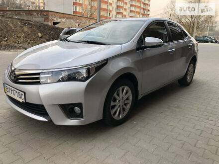 Тойота Королла 2015 у Хмельницькому на Automoto.ua Сірий Тойота Королла, об'ємом двигуна 1.6 л та пробігом 60 тис. км за 14900 $, фото 1 на Automoto.ua