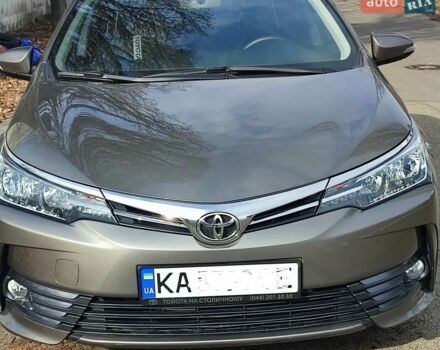 Серый Тойота Королла, объемом двигателя 1.6 л и пробегом 170 тыс. км за 13500 $, фото 1 на Automoto.ua