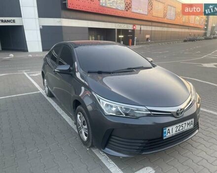 Сірий Тойота Королла, об'ємом двигуна 1.33 л та пробігом 267 тис. км за 11200 $, фото 1 на Automoto.ua