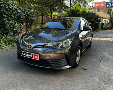 Сірий Тойота Королла, об'ємом двигуна 1.3 л та пробігом 268 тис. км за 11490 $, фото 1 на Automoto.ua