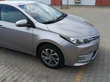 Тойота Королла 2018 в Львове на Automoto.ua Серый Тойота Королла, объемом двигателя 1.6 л и пробегом 175 тыс. км за 12199 $, фото 1 на Automoto.ua
