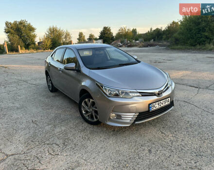 Сірий Тойота Королла, об'ємом двигуна 1.6 л та пробігом 181 тис. км за 12450 $, фото 1 на Automoto.ua