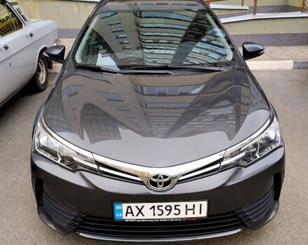 Серый Тойота Королла, объемом двигателя 1.3 л и пробегом 38 тыс. км за 14500 $, фото 1 на Automoto.ua