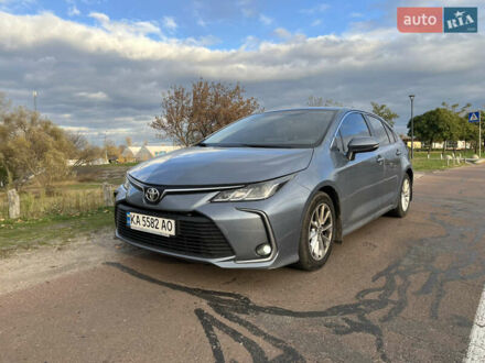 Тойота Королла 2020 у Києві на Automoto.ua Сірий Тойота Королла, об'ємом двигуна 1.6 л та пробігом 54 тис. км за 20000 $, фото 1 на Automoto.ua