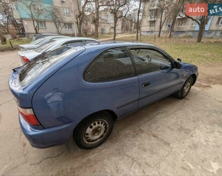 Синий Тойота Королла, объемом двигателя 1.3 л и пробегом 319 тыс. км за 2399 $, фото 4 на Automoto.ua