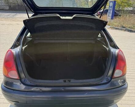 Синій Тойота Королла, об'ємом двигуна 1.4 л та пробігом 395 тис. км за 3100 $, фото 5 на Automoto.ua