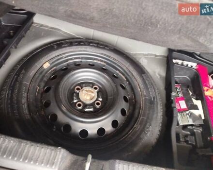 Синий Тойота Королла, объемом двигателя 1.36 л и пробегом 280 тыс. км за 5600 $, фото 4 на Automoto.ua