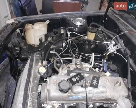 Синий Тойота Королла, объемом двигателя 1.5 л и пробегом 300 тыс. км за 433 $, фото 5 на Automoto.ua