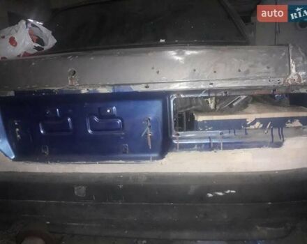 Синий Тойота Королла, объемом двигателя 1.5 л и пробегом 300 тыс. км за 433 $, фото 6 на Automoto.ua