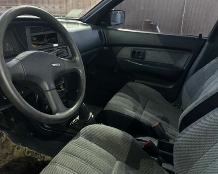 Синий Тойота Королла, объемом двигателя 1.3 л и пробегом 400 тыс. км за 900 $, фото 6 на Automoto.ua