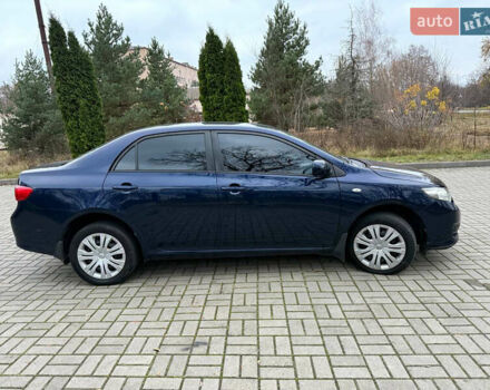 Синій Тойота Королла, об'ємом двигуна 1.6 л та пробігом 275 тис. км за 6000 $, фото 3 на Automoto.ua