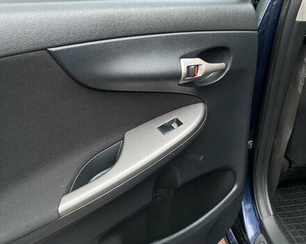 Синій Тойота Королла, об'ємом двигуна 1.6 л та пробігом 304 тис. км за 6500 $, фото 21 на Automoto.ua