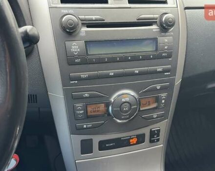 Синий Тойота Королла, объемом двигателя 1.6 л и пробегом 235 тыс. км за 7500 $, фото 6 на Automoto.ua