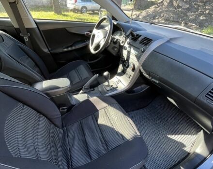 Синий Тойота Королла, объемом двигателя 1.6 л и пробегом 154 тыс. км за 7100 $, фото 4 на Automoto.ua