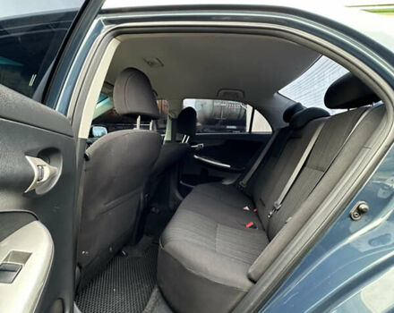 Синій Тойота Королла, об'ємом двигуна 1.6 л та пробігом 239 тис. км за 6900 $, фото 22 на Automoto.ua