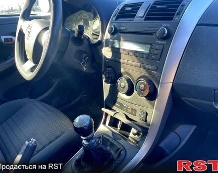 Синий Тойота Королла, объемом двигателя 1.3 л и пробегом 251 тыс. км за 5500 $, фото 11 на Automoto.ua