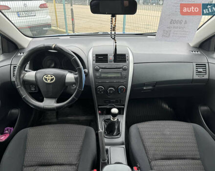 Синій Тойота Королла, об'ємом двигуна 1.3 л та пробігом 252 тис. км за 4990 $, фото 18 на Automoto.ua