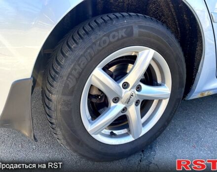 Синий Тойота Королла, объемом двигателя 1.3 л и пробегом 251 тыс. км за 5500 $, фото 9 на Automoto.ua