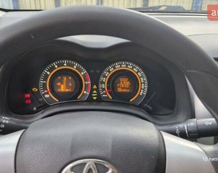 Синий Тойота Королла, объемом двигателя 1.33 л и пробегом 189 тыс. км за 7500 $, фото 4 на Automoto.ua